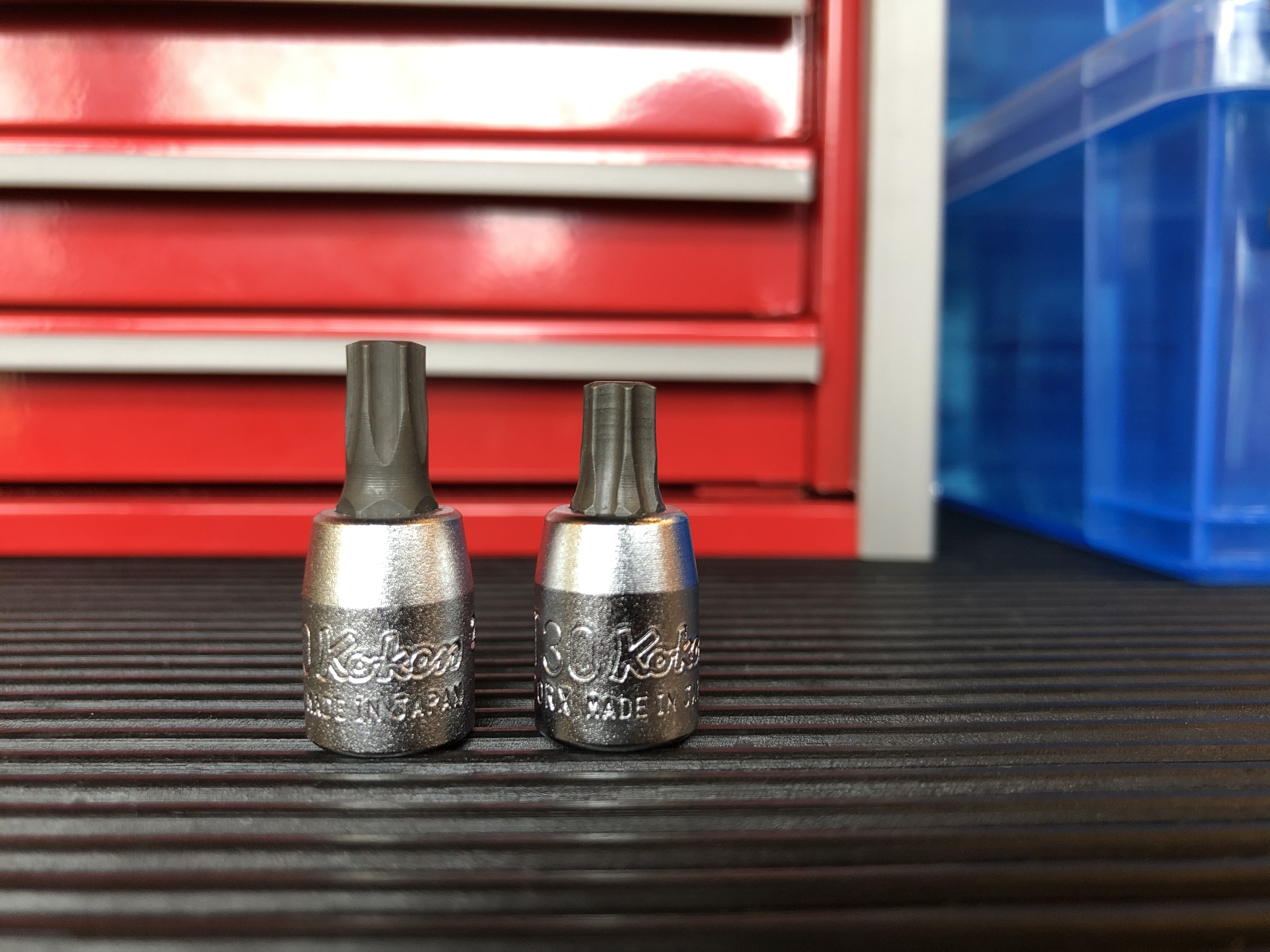 800EA0A8-ADB2-4FA7-90FD-