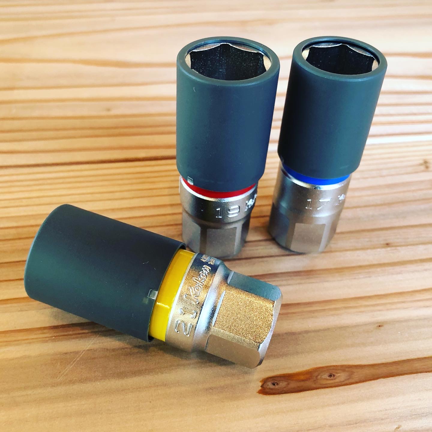 1283FAD1-65A6-4C1D-89A7-