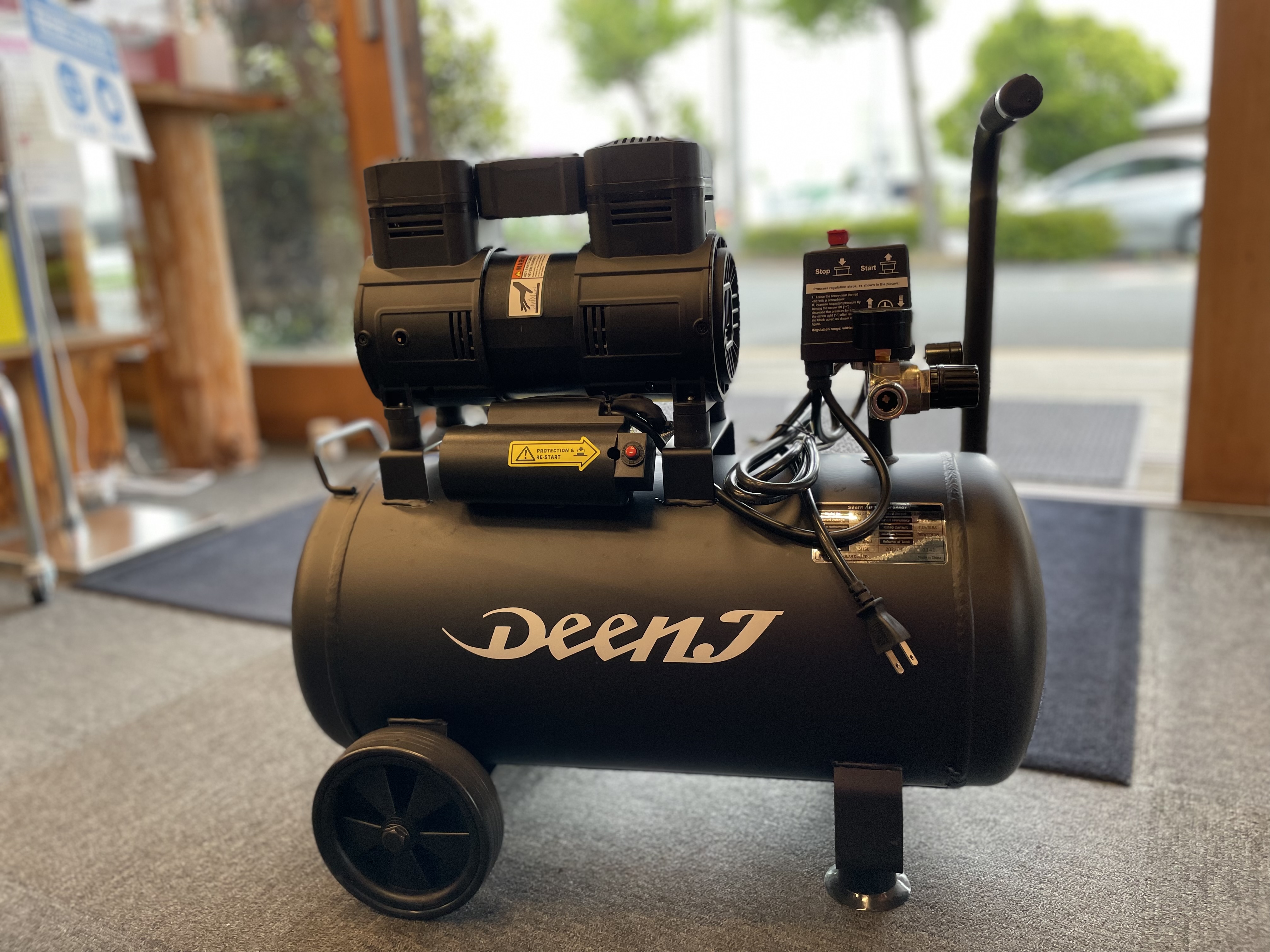 DEEN.Jのコンプレッサー入荷しました！ - ☆工具屋てっちゃんの工具