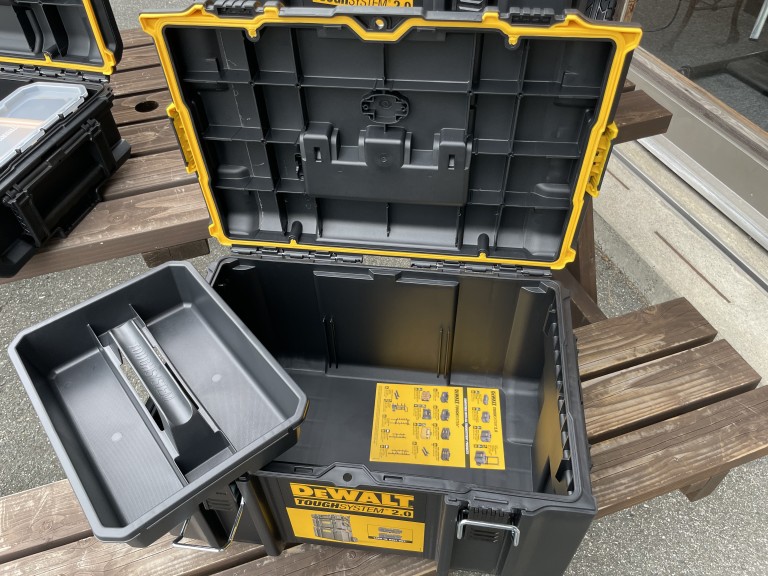 デウォルト(DeWALT) コードレス 丸ノコ 電動工具 切断工具 高出力