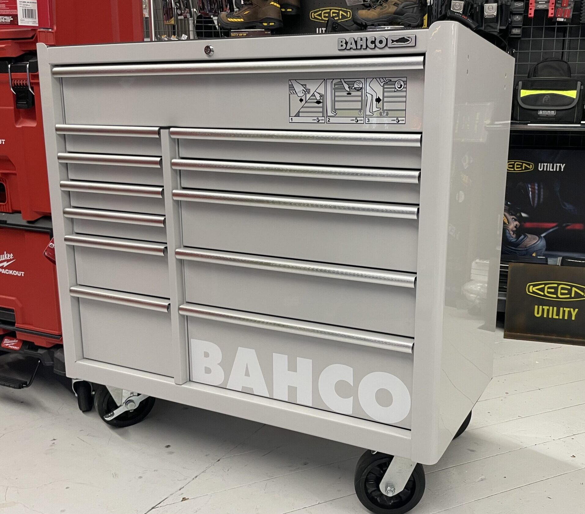 IMG_2557-scaled-e1732003015380