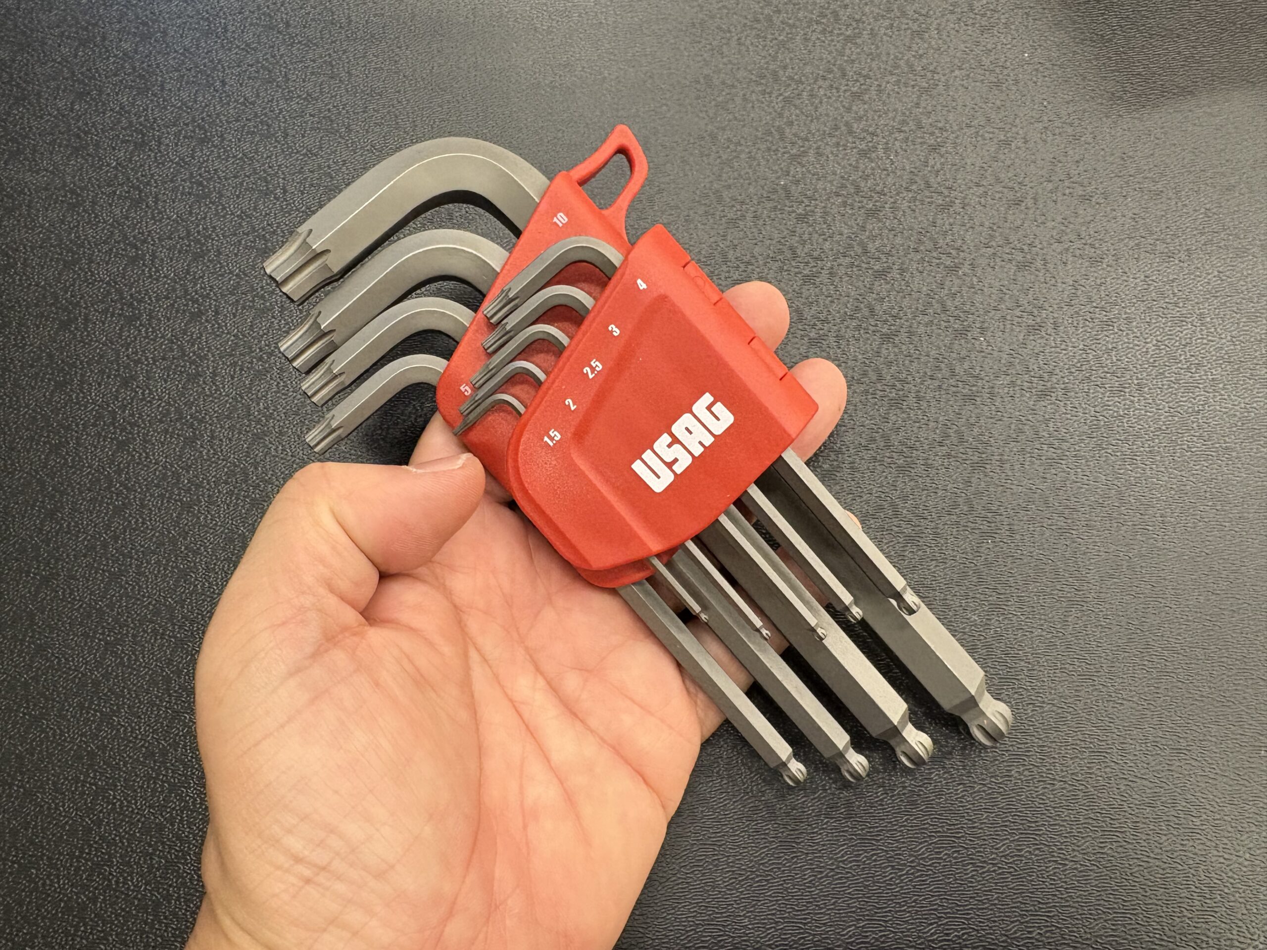 潰れたネジも回せる！USAGのX-GRIPレンチは“普段使いできるレスキュー