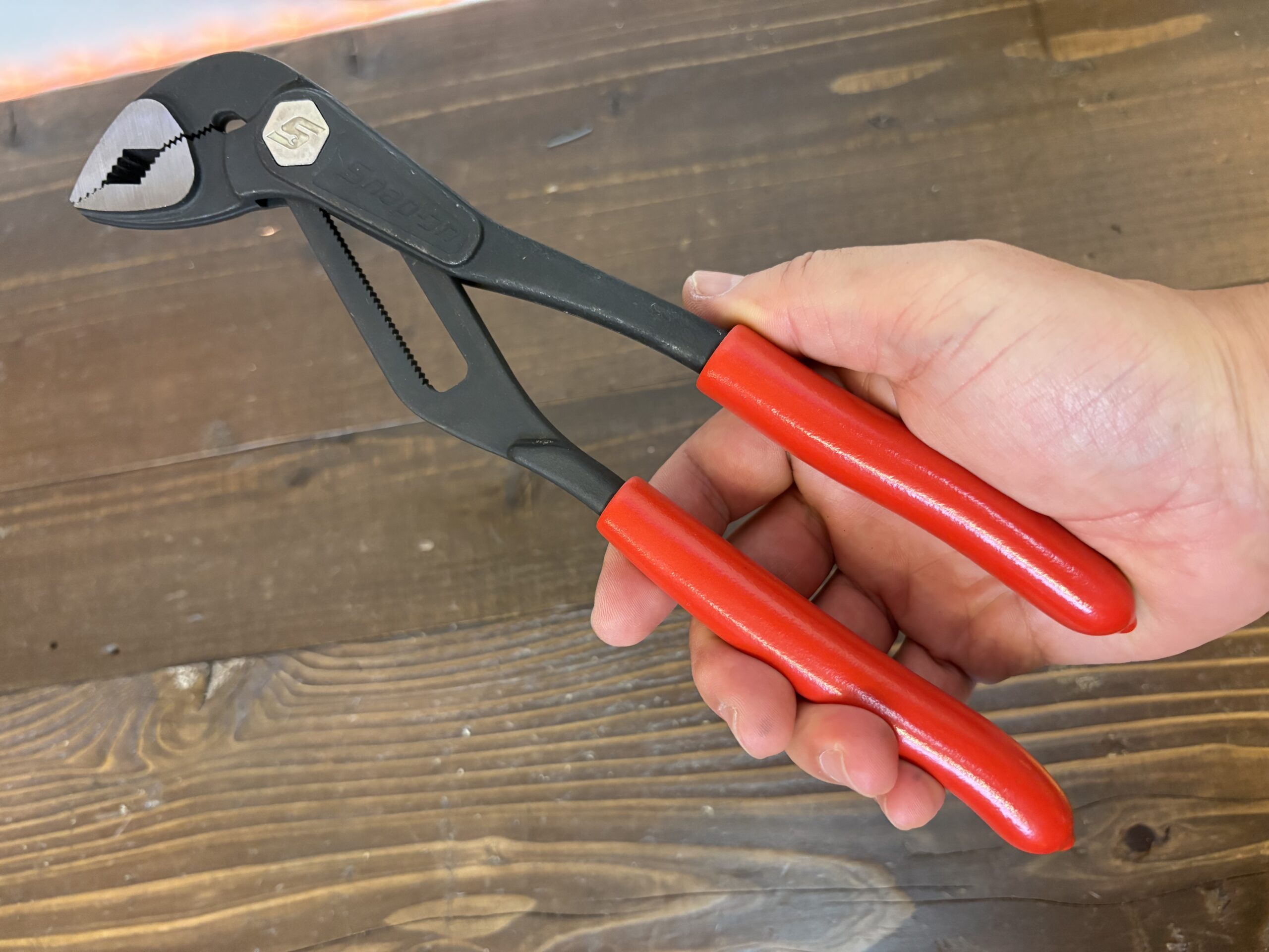 スナップオン snap-on   ウォーターポンプペンチ クロスカットが効く！SNAP‑ONウォーターポンププライヤーAWPBX10