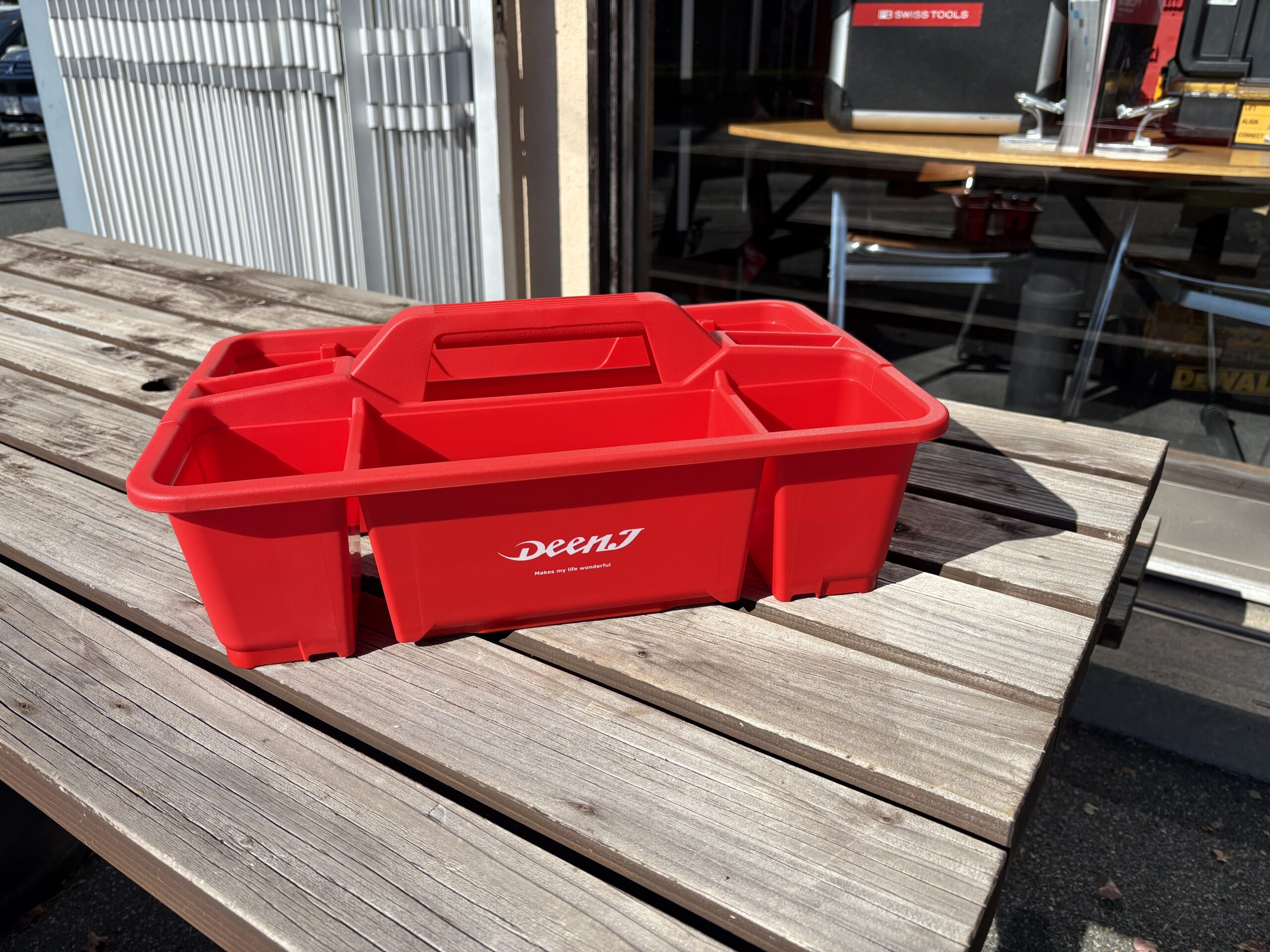 工具にも日用品にも！使い方が自由すぎるDEEN.Jキャリープラトレー