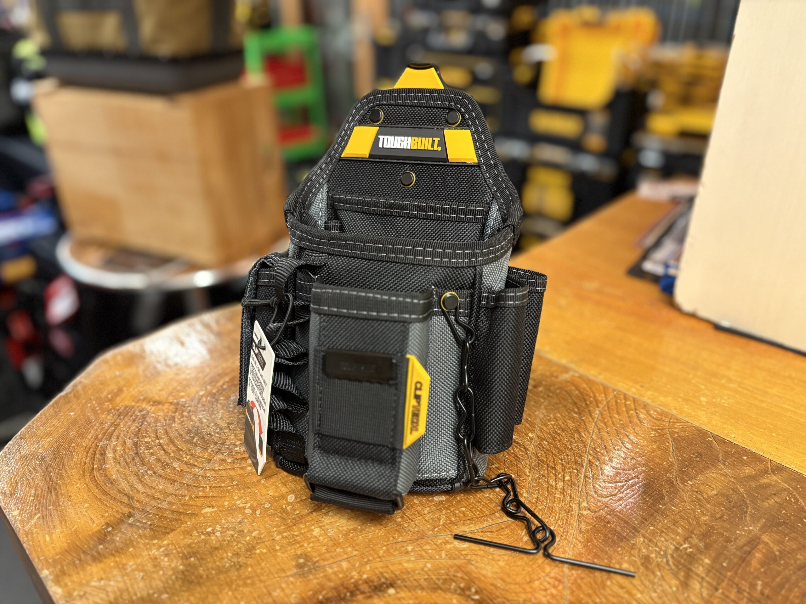 自由度バツグンの腰袋！TOUGHBUILT「TB-CT-34」をご紹介 - ☆工具屋
