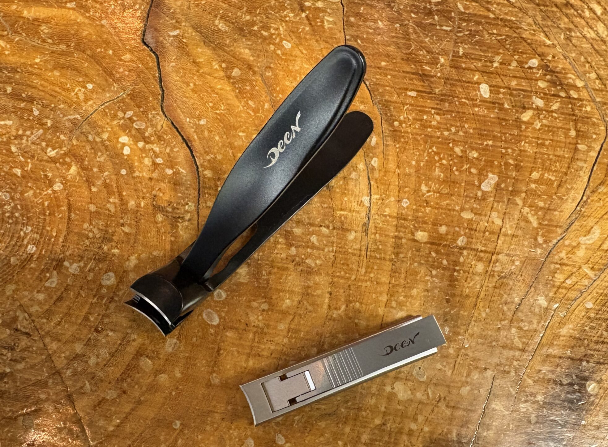 地味だけど、ちゃんと良いよ。DEENの携帯用と足用の爪切新発売