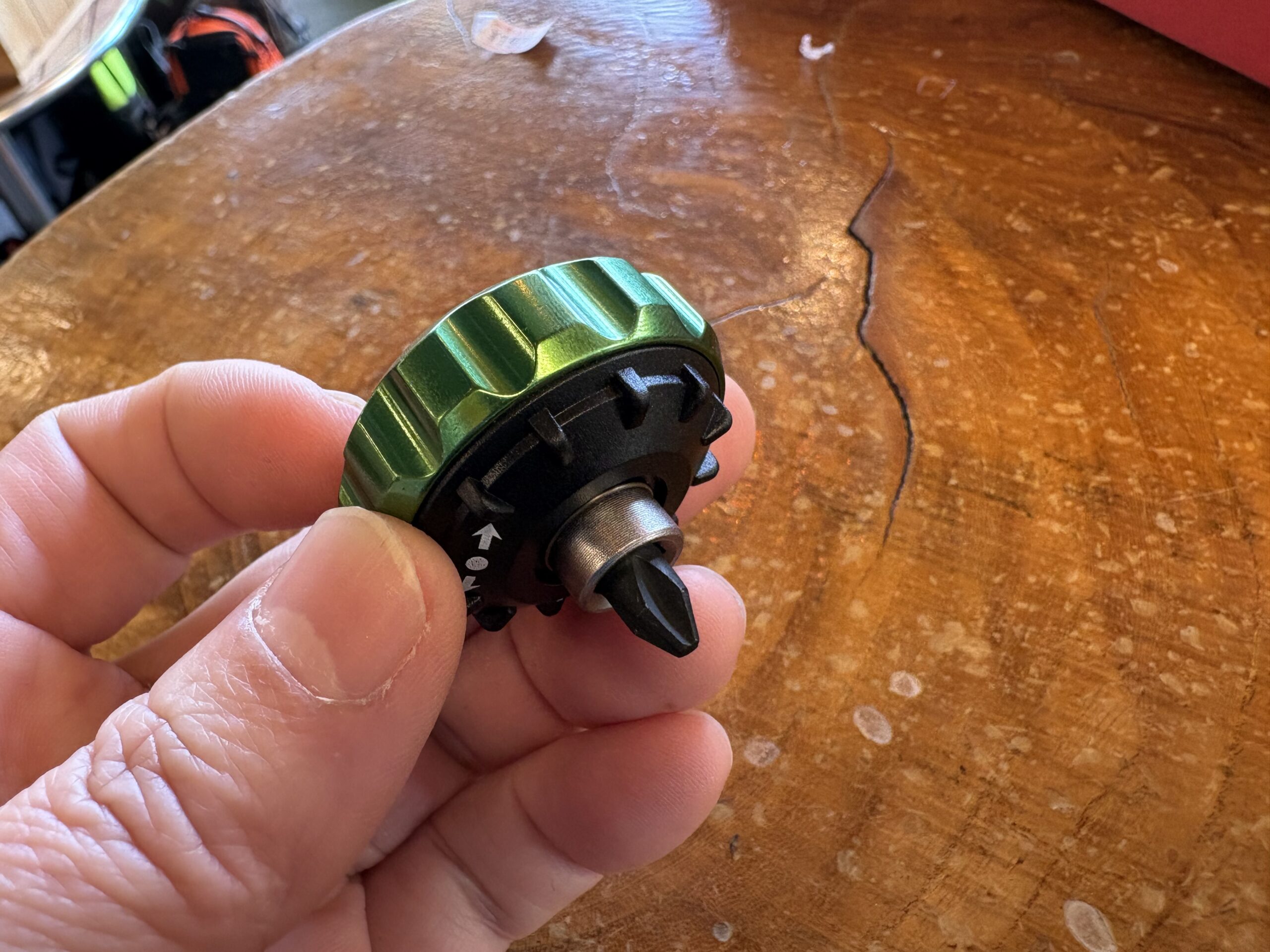 低さ31mm。手しか入らない場所で使える“プチラチェ”DR-154 - ☆工具屋