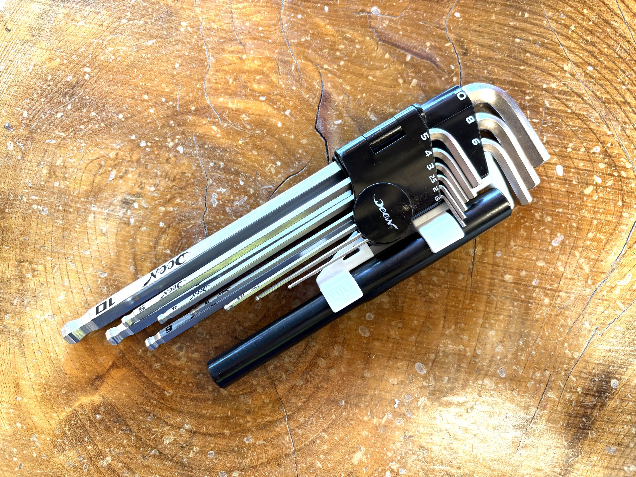 ボールポイントで本締めできるDEENのHEXセット新発売！ - ☆工具屋