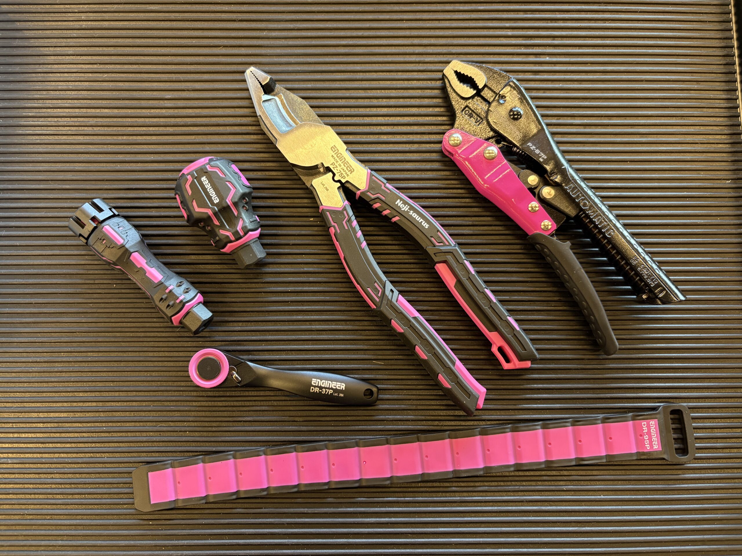 ピンク色が好きなあなたへ。工具も好きな色で選びませんか？ - ☆工具