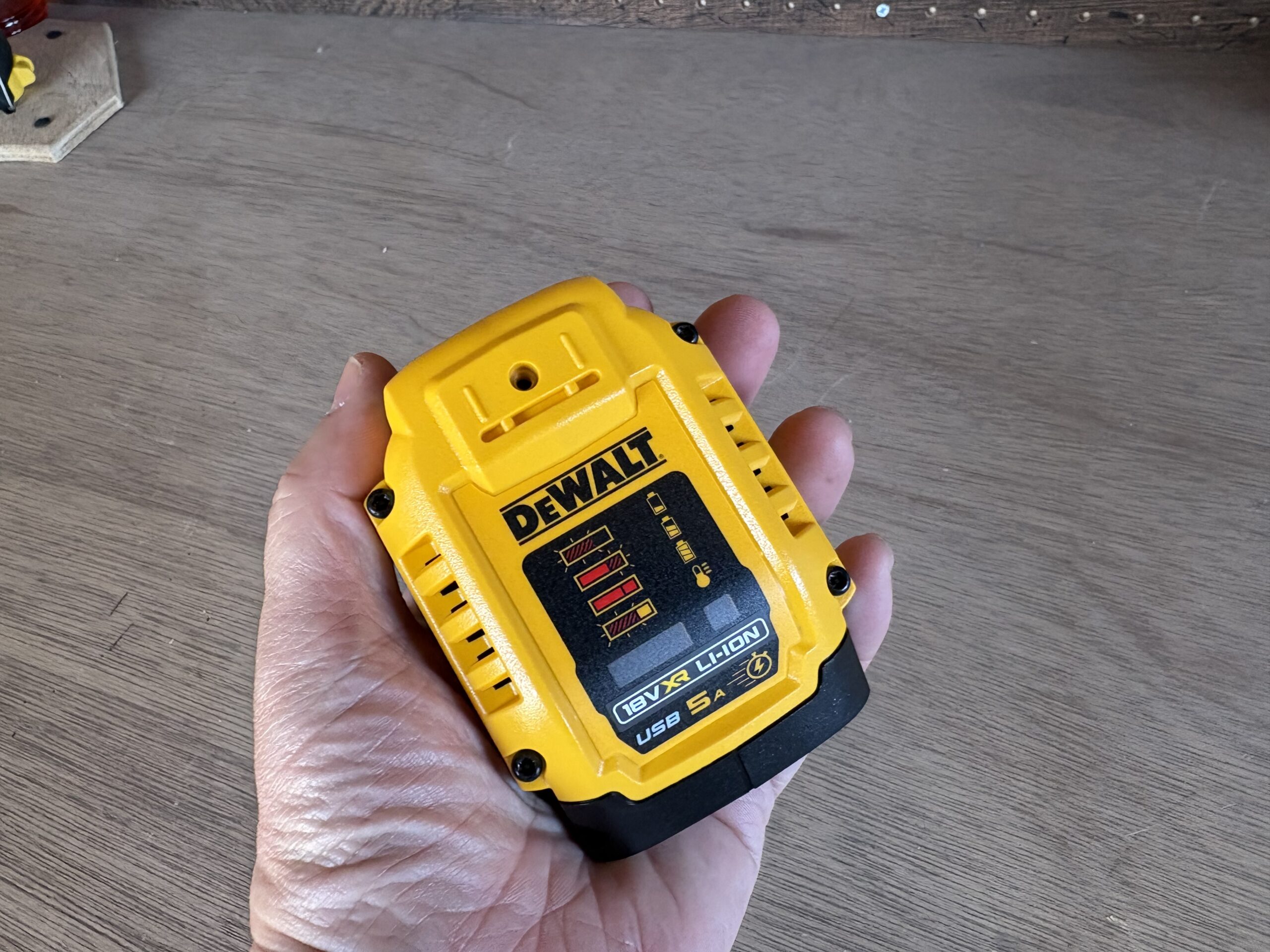 DEWALTユーザーなら持っておきたい便利アイテム - ☆工具屋てっちゃん